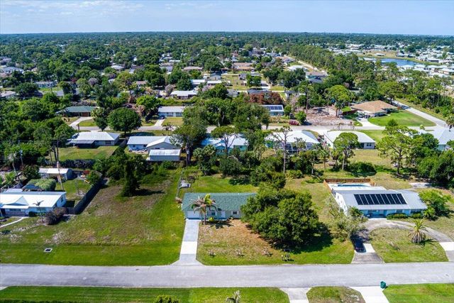 6602 Fort Walton Avenue, Fort Pierce, FL 34951