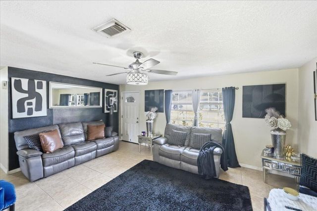 6602 Fort Walton Avenue, Fort Pierce, FL 34951