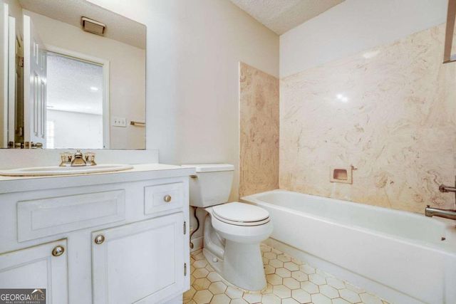 1750 Clairmont Road 4, Decatur, GA 30033