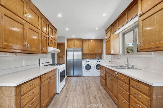 25030 Atwood Boulevard, Newhall, CA 91321