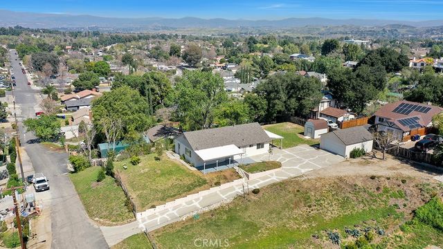 25030 Atwood Boulevard, Newhall, CA 91321