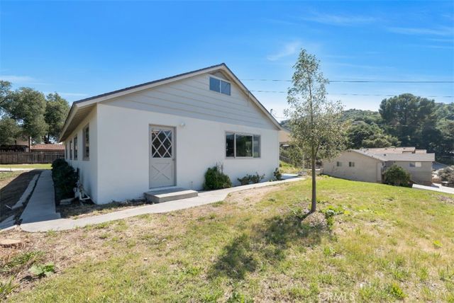 25030 Atwood Boulevard, Newhall, CA 91321
