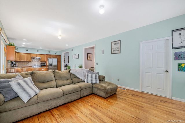 72 Rushmore Street, South Huntington, NY 11746