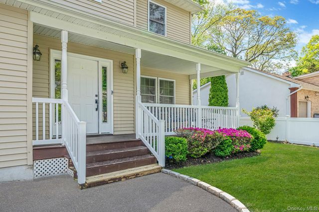 72 Rushmore Street, South Huntington, NY 11746