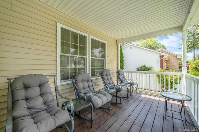 72 Rushmore Street, South Huntington, NY 11746