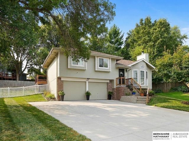 4307 Hike Circle, Bellevue, NE 68123