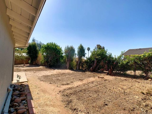 7731 Mockingbird Dr, San Diego, CA 92123