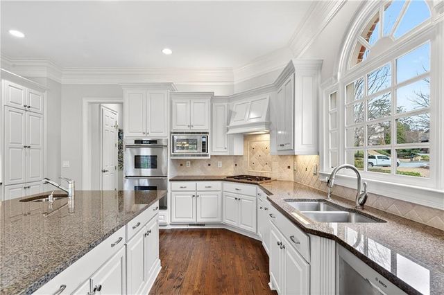 575 Trimble Lake Court, Atlanta, GA 30342