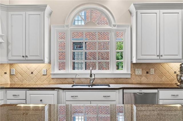 575 Trimble Lake Court, Atlanta, GA 30342