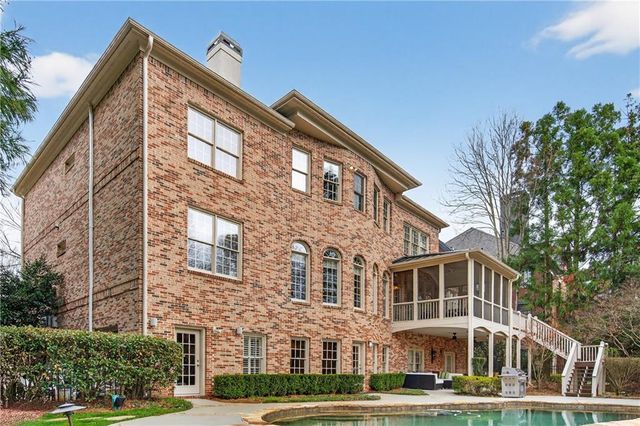 575 Trimble Lake Court, Atlanta, GA 30342