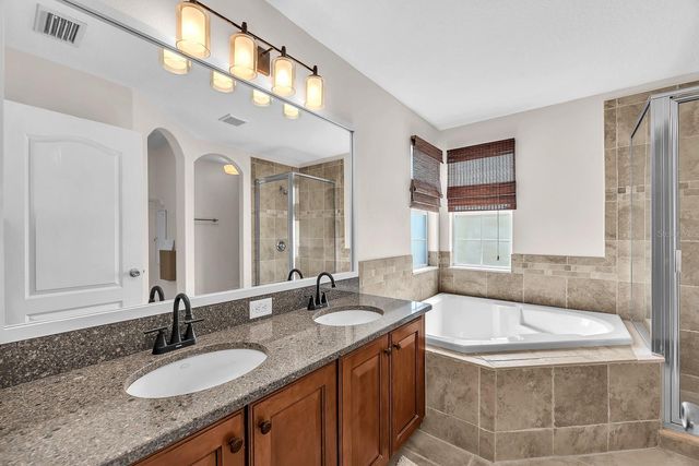 16108 LONEOAK VIEW DRIVE, Lithia, FL 33547