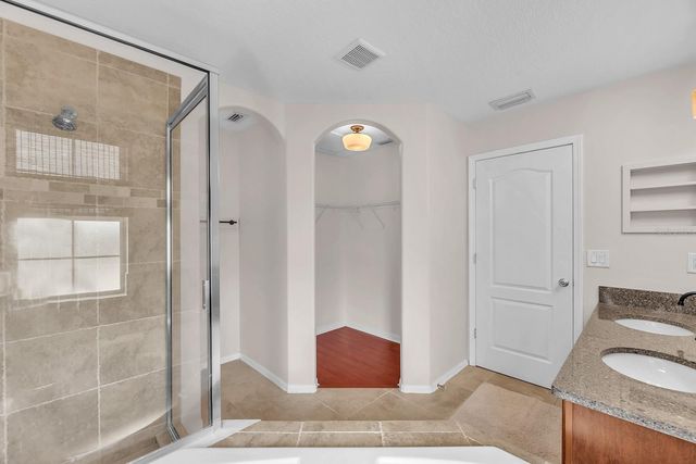 16108 LONEOAK VIEW DRIVE, Lithia, FL 33547
