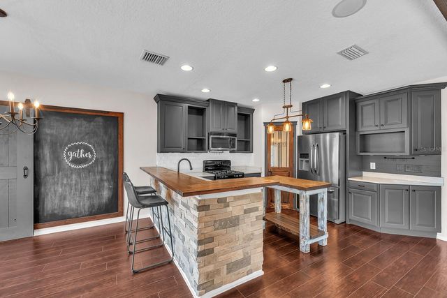 16108 LONEOAK VIEW DRIVE, Lithia, FL 33547