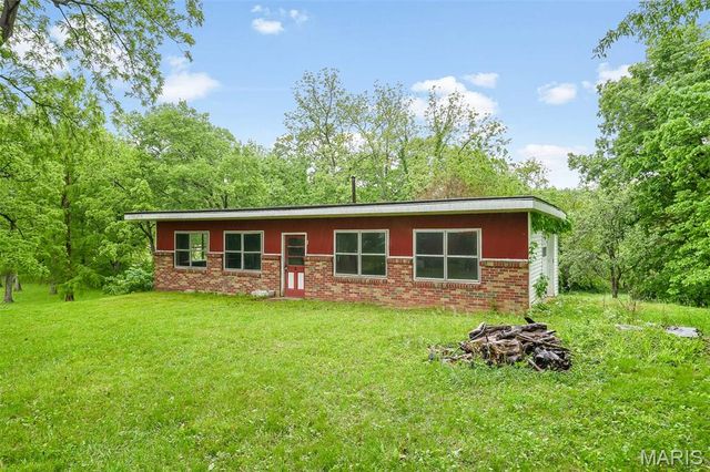 115 Echo Lane, Bethalto, IL 62010