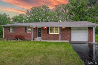 115 Echo Lane, Bethalto, IL 62010