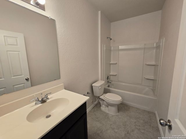 334 MISTFLOWER, New Braunfels, TX 78130