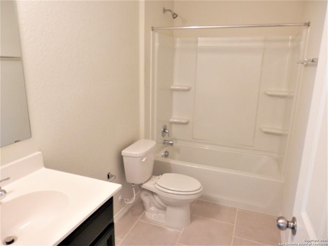 334 MISTFLOWER, New Braunfels, TX 78130