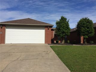 2458 Jeremiah Place, Fayetteville, AR 72704