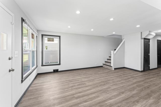 47 48th Avenue, Bellwood, IL 60104