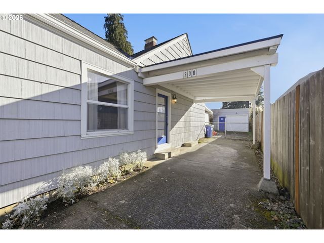 200 IRVING Rd, Eugene, OR 97404