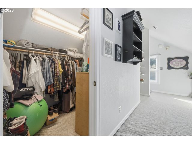 200 IRVING Rd, Eugene, OR 97404