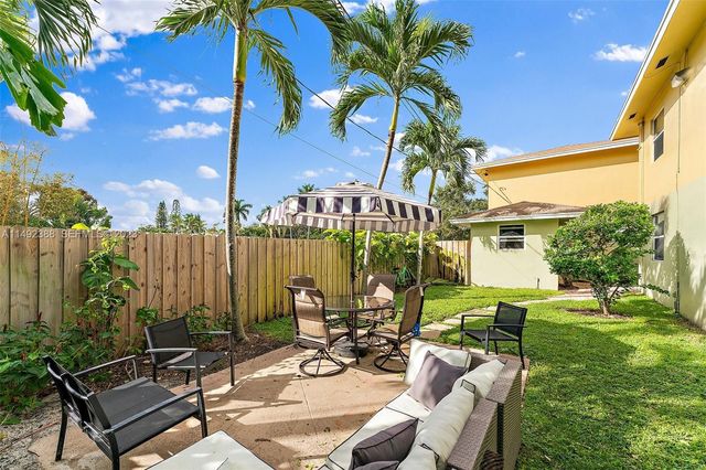 242 NE 12th Street 2, Delray Beach, FL 33444