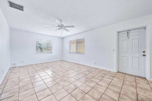 242 NE 12th Street 2, Delray Beach, FL 33444