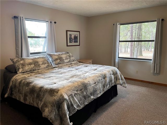 1323 W Bucknell Avenue, Inverness, FL 34450