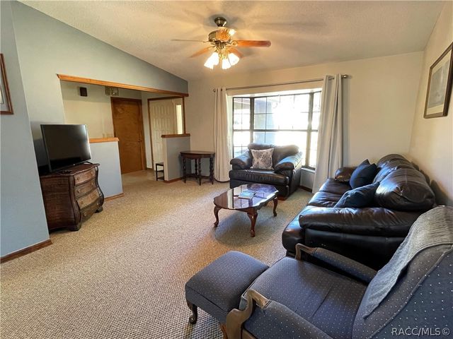 1323 W Bucknell Avenue, Inverness, FL 34450