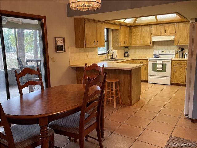 1323 W Bucknell Avenue, Inverness, FL 34450