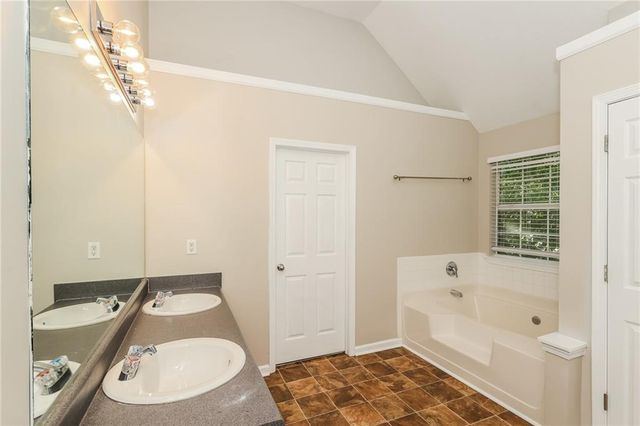 2722 Elkmont Ridge SW, Atlanta, GA 30331