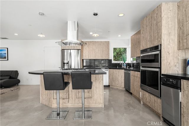 385 S Via Montanera, Anaheim Hills, CA 92807