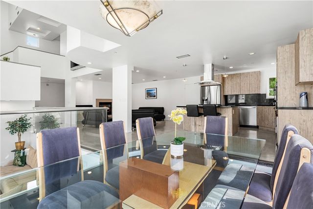 385 S Via Montanera, Anaheim Hills, CA 92807