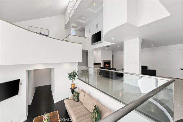 385 S Via Montanera, Anaheim Hills, CA 92807