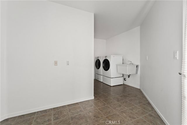 385 S Via Montanera, Anaheim Hills, CA 92807