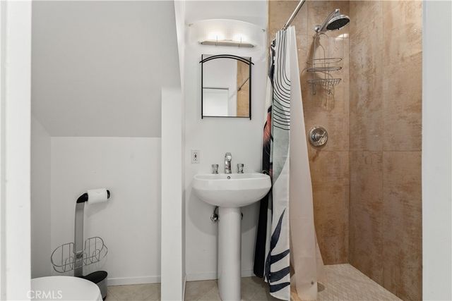 385 S Via Montanera, Anaheim Hills, CA 92807