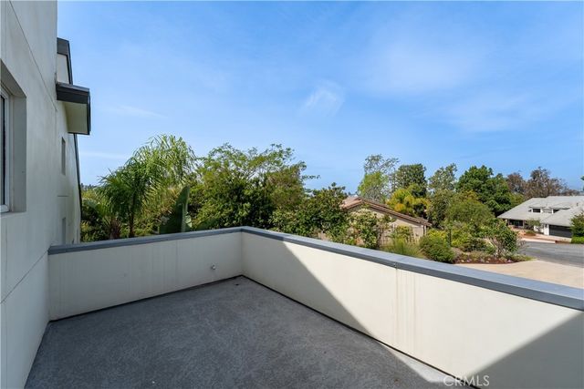 385 S Via Montanera, Anaheim Hills, CA 92807