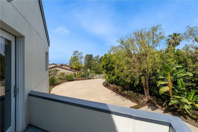 385 S Via Montanera, Anaheim Hills, CA 92807