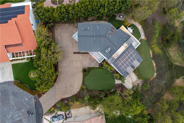 385 S Via Montanera, Anaheim Hills, CA 92807