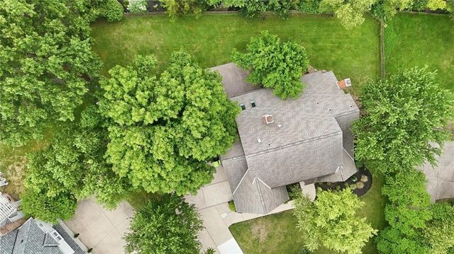 3353 W 129th Terrace, Leawood, KS 66209