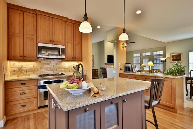 21 Settler Hill Circle, Madison, WI 53717