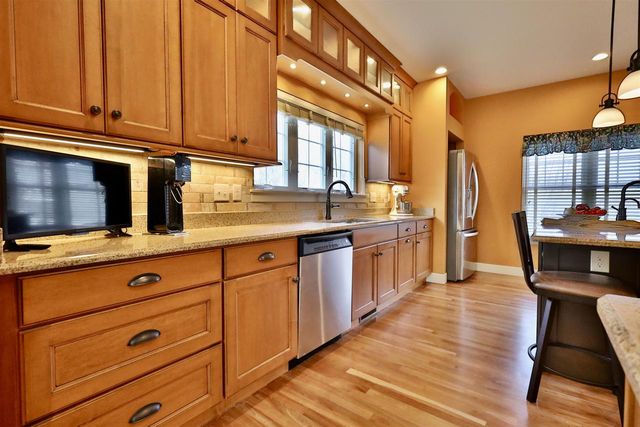 21 Settler Hill Circle, Madison, WI 53717