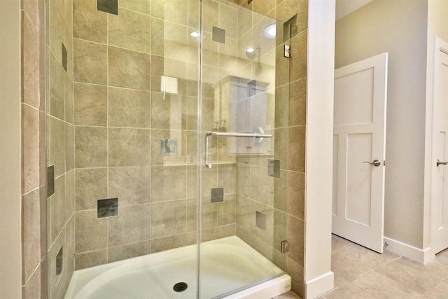 21 Settler Hill Circle, Madison, WI 53717