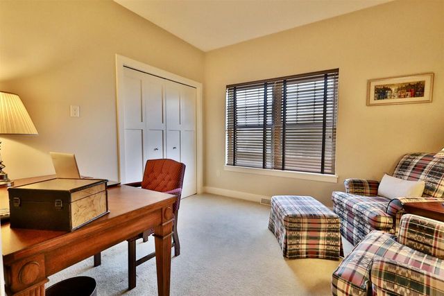 21 Settler Hill Circle, Madison, WI 53717