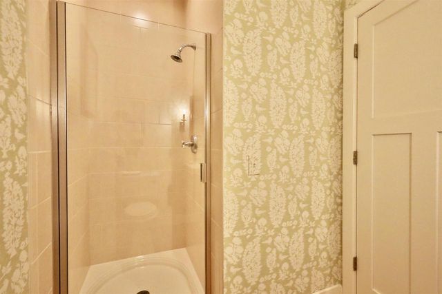 21 Settler Hill Circle, Madison, WI 53717