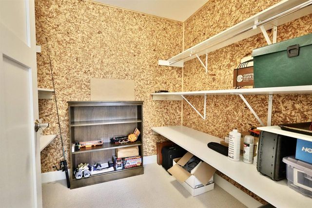 21 Settler Hill Circle, Madison, WI 53717