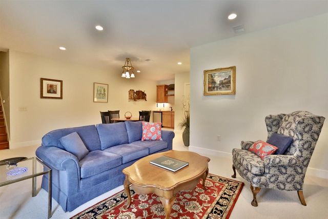 21 Settler Hill Circle, Madison, WI 53717