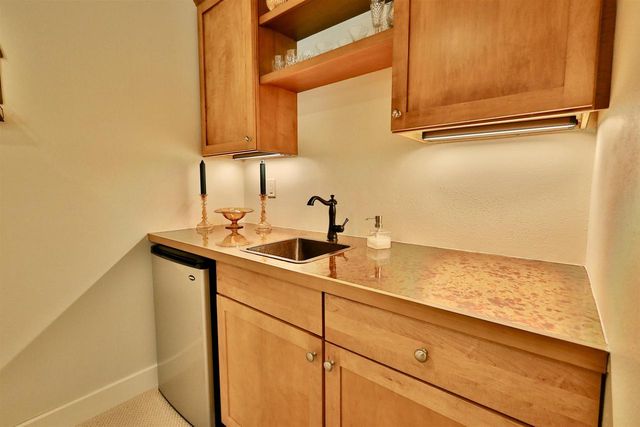 21 Settler Hill Circle, Madison, WI 53717