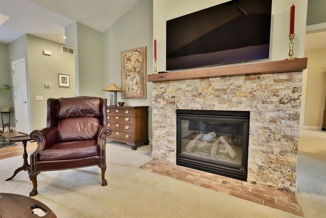 21 Settler Hill Circle, Madison, WI 53717