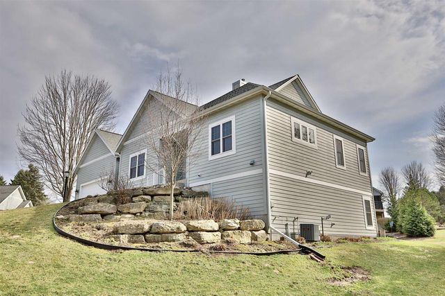 21 Settler Hill Circle, Madison, WI 53717